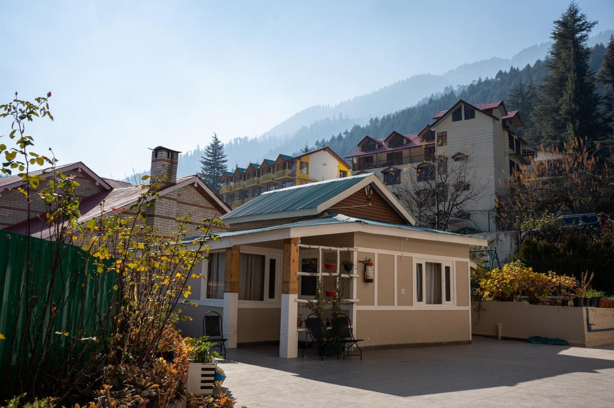 The Conifer Manāli Exterior foto